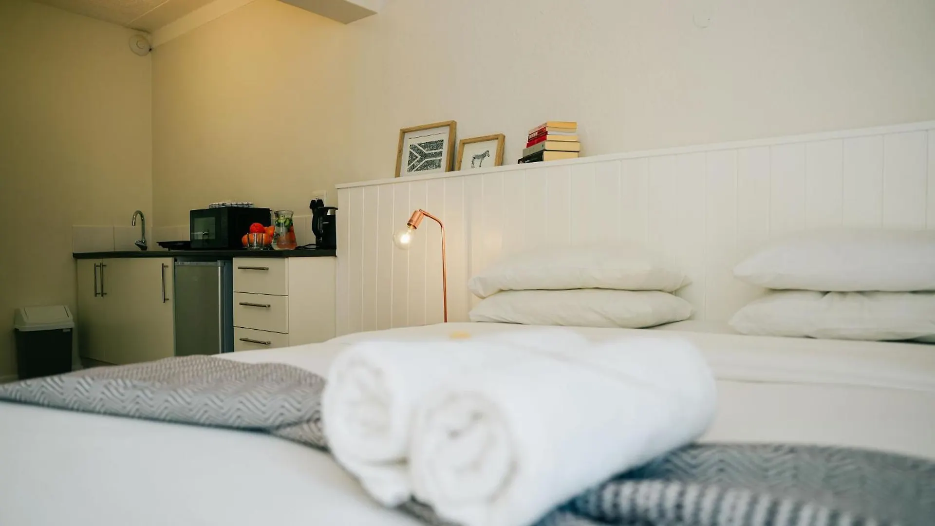 Hostel Curiocity Kloof Street Cape Town