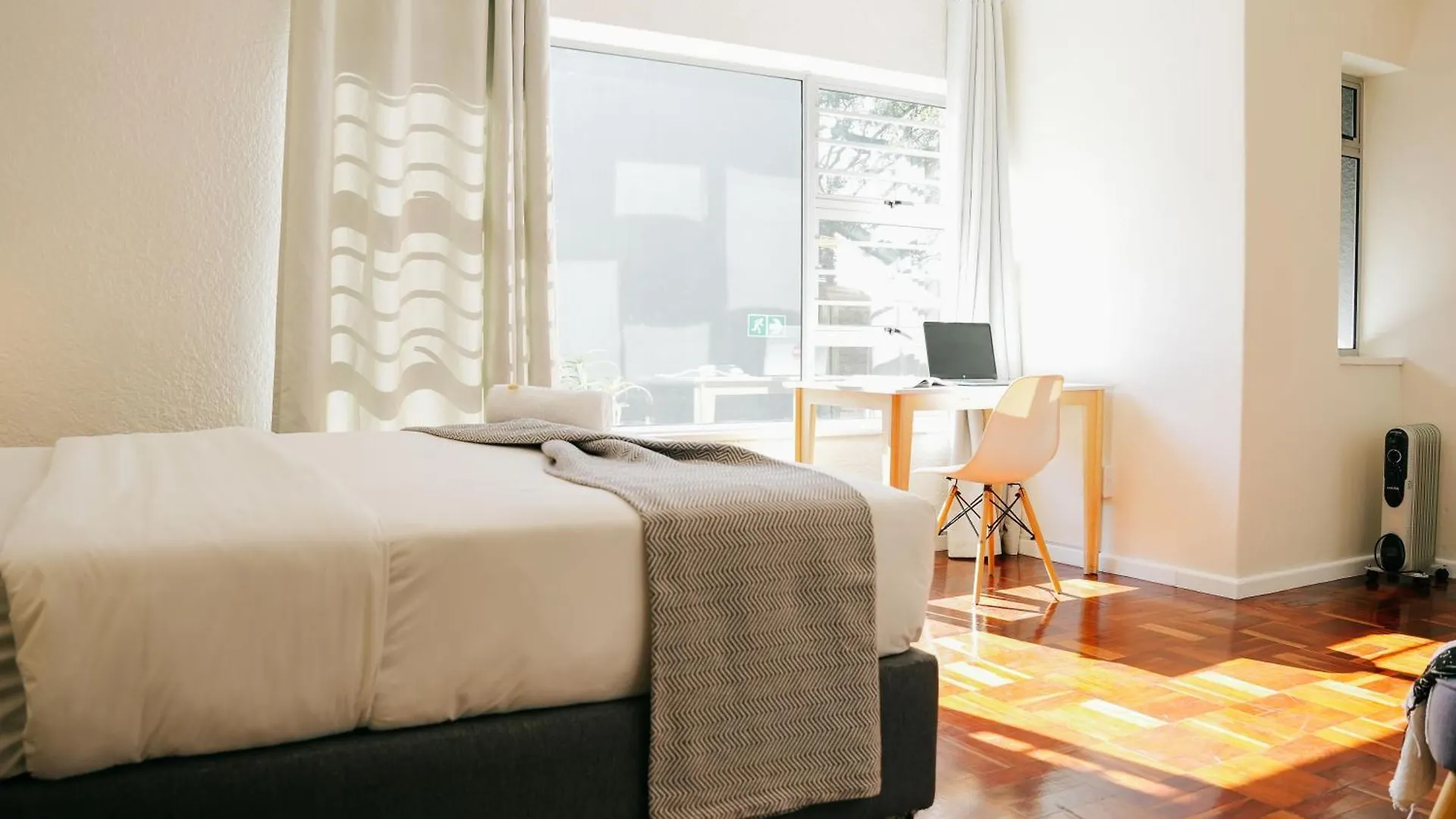 Curiocity Kloof Street Cape Town Hostel